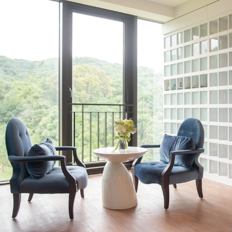 翡冷翠 ( 8.9 ) 層